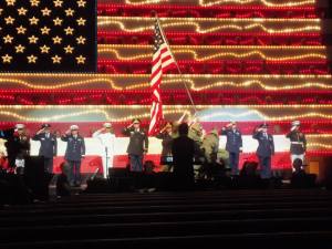 1009742_453576124738640_714786923_n